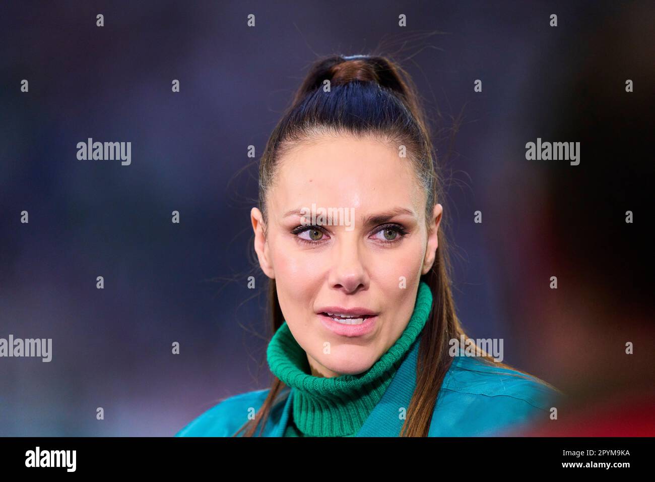 Stuttgart, Deutschland. 03. Mai 2023. Esther Sedlaczek, Moderatorin ARD Sport Moderatorin, Sportmoderatorin, Journalistin, im Spiel VFB STUTTGART - EINTRACHT FRANKFURT 2-3 DFB-Pokal, deutscher Fußballpokal, Halbfinale am 03. Mai 2023 in Stuttgart. Season 2022/2023 Gutschein: Peter Schatz/Alamy Live News Stockfoto