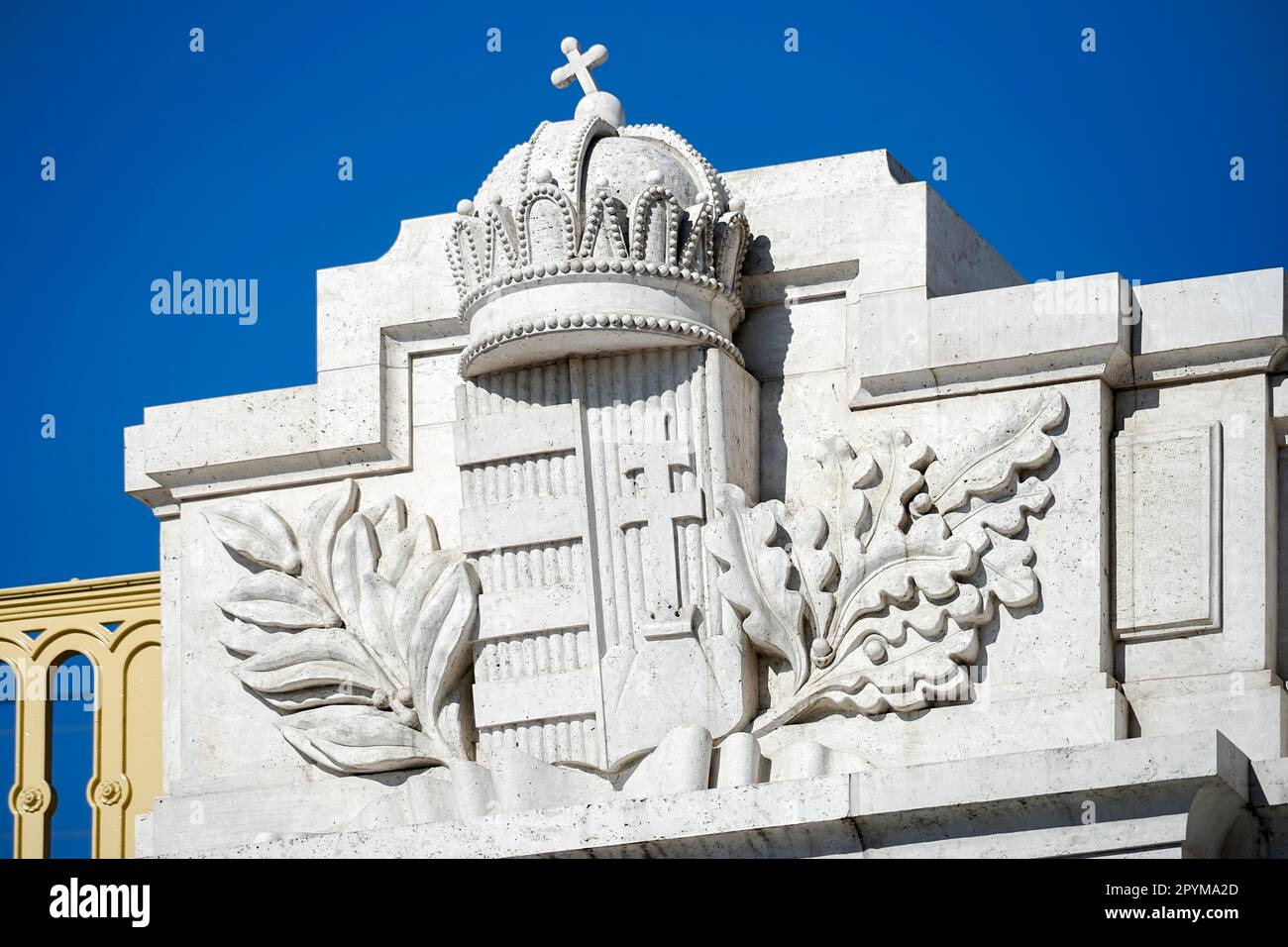 Royal Crown-Statue auf der Margaretenbrücke in Budapest Stockfoto