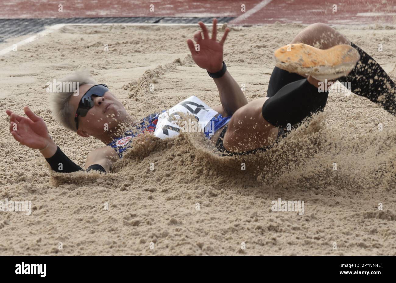 Hong Kong Athletics Championships 2023 MHH Long Jump, mit dem Gewinner Ko Ho-Long, auf dem Wan Chai Sports Ground. 30. April 23 SCMP/Jonathan Wong Stockfoto