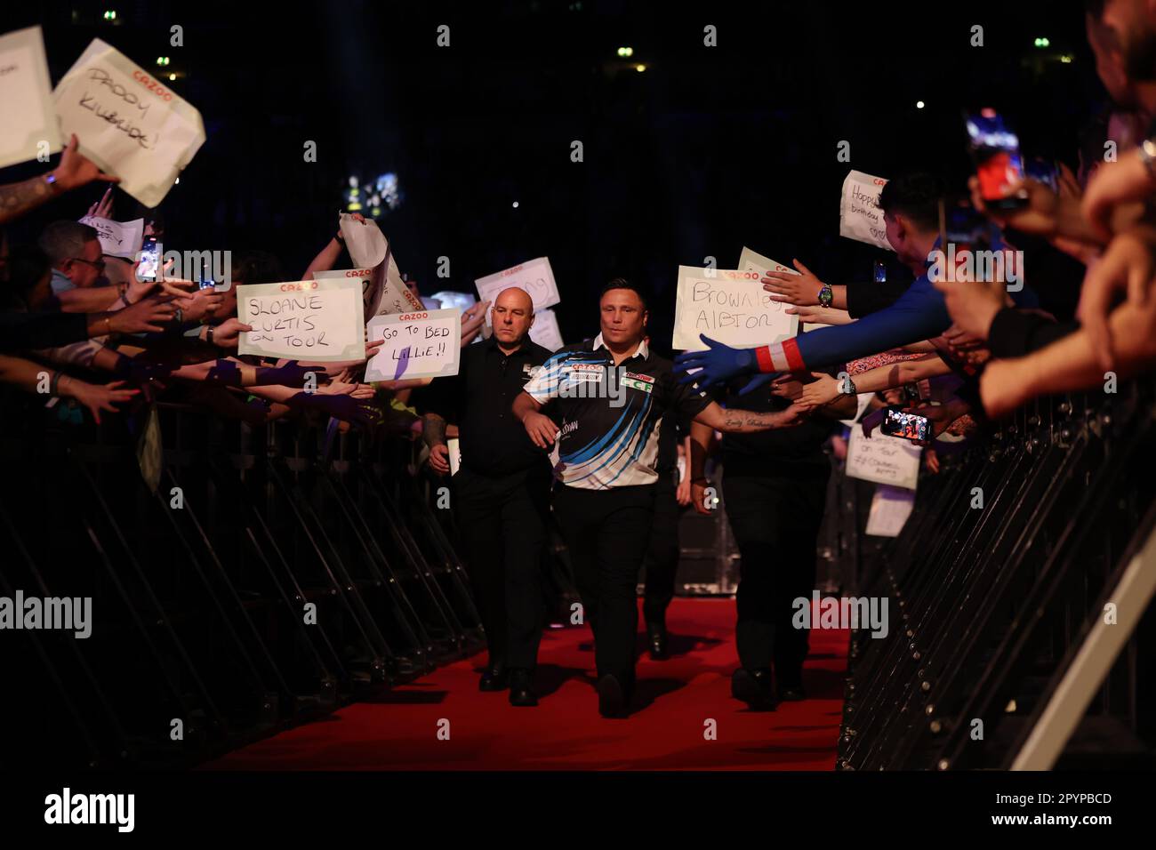 AO Arena, Victoria Station, Manchester, Großbritannien. 4. Mai 2023. Gerwyn Price während seines Spiels gegen Michael van Gerwen während der Cazoo Premier League Darts Night 14 2023 in der AO Arena in Manchester. Kredit: Touchlinepics/Alamy Live News Stockfoto