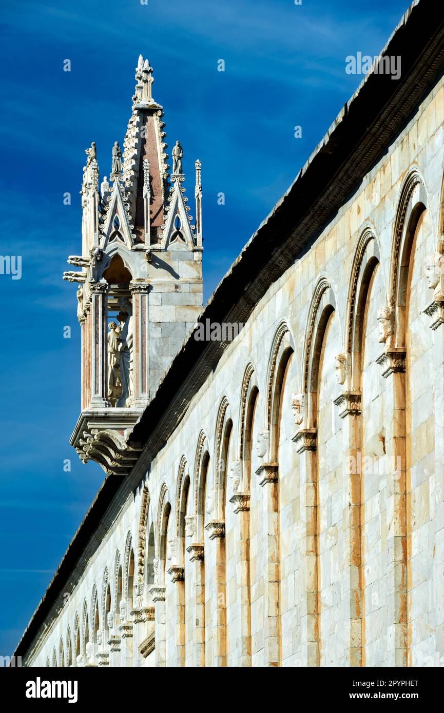 Pisa Toskana Italien. Piazza dei Miracoli (Platz der Wunder). Das Camposanto Monumentale Stockfoto