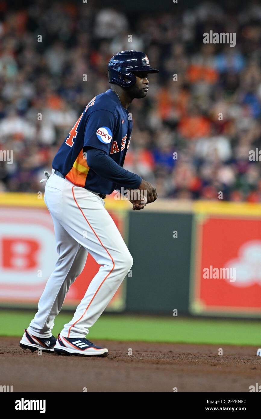 Houston Astros Left Fielder Yordan Alvarez (44) nimmt im MLB-Spiel zwischen den San im ersten Inning den zweiten Base in die Führung Stockfoto