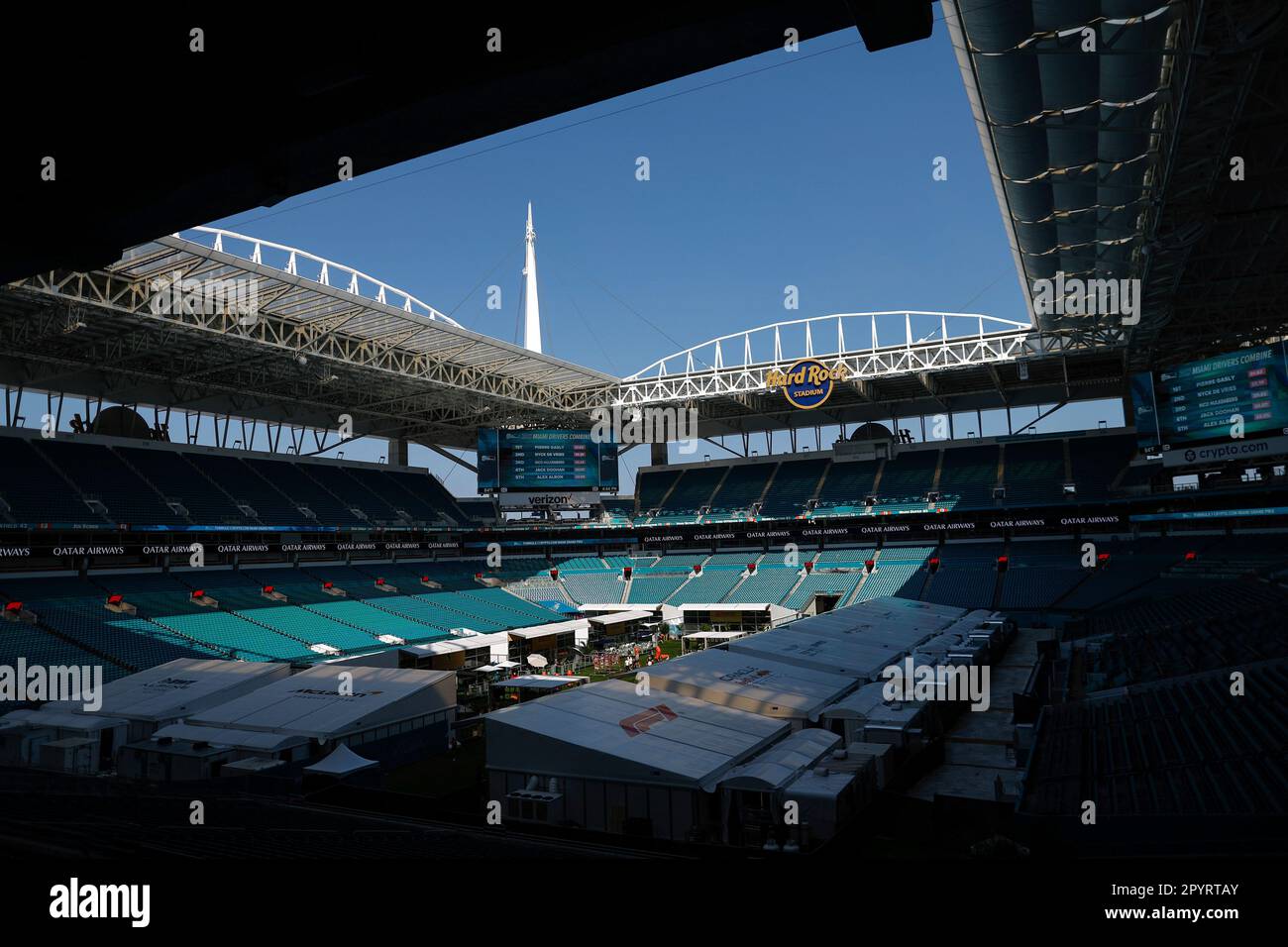 Miami, USA. 4. Mai 2023. F1 Paddock im Hard Rock Stadium, F1 Grand Prix von Miami am Miami International Autodrome am 4. Mai 2023 in Miami, Vereinigte Staaten von Amerika. (Foto von HIGH TWO) dpa/Alamy Live News Stockfoto