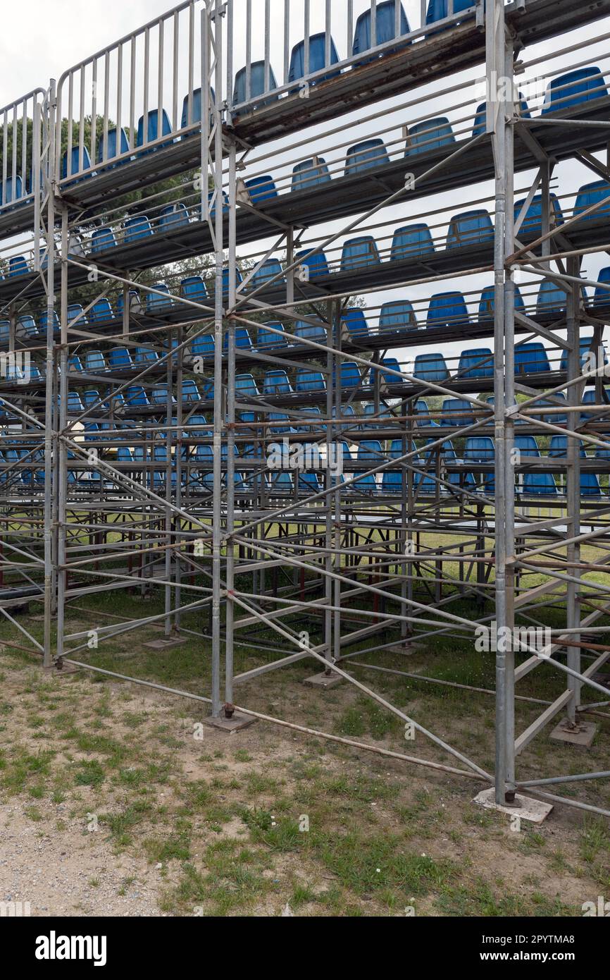 Leere Tribun-Galerie für eine Pferdeshow in Italien Stockfoto