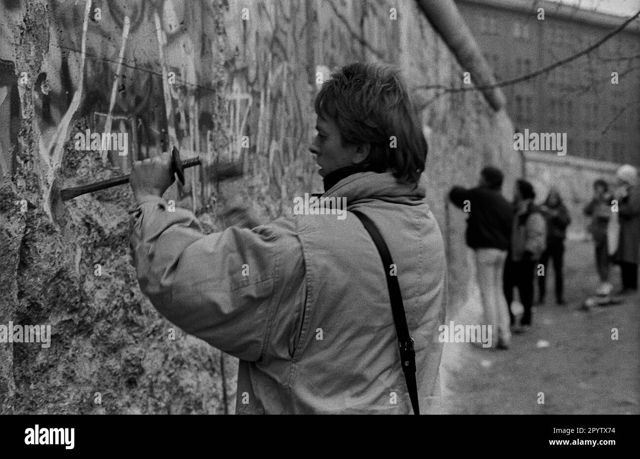 Westberlin, 01.01.1990, an der Mauer am Potsdamer Platz, Wall Woodpecker (Inn), [automatisierte Übersetzung] Stockfoto
