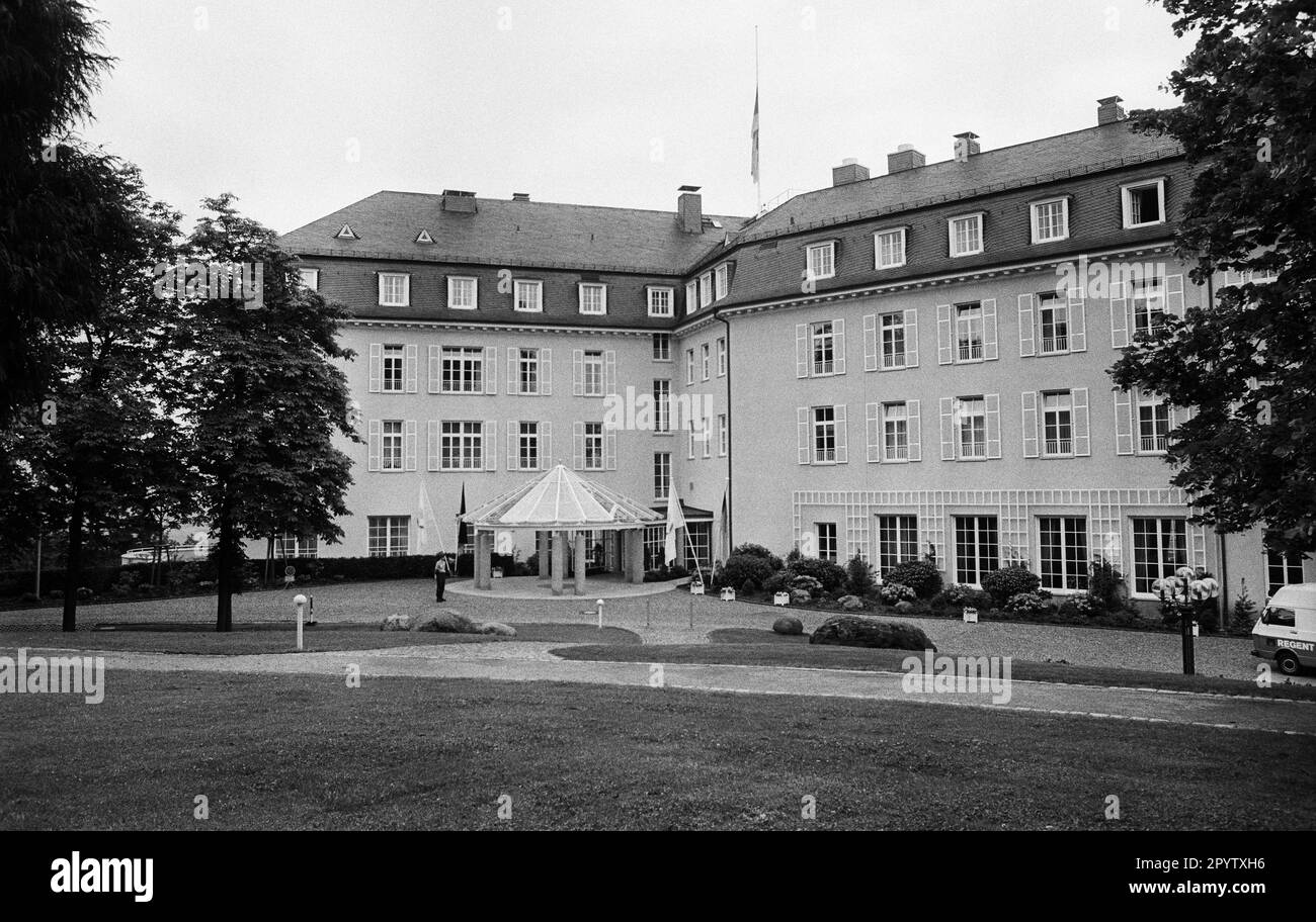 Deutschland, Königswinter, 03.06.1992 Archiv: 34-25-09 für Ihr Archiv Foto: Der Petersberg, Gästehaus der Bundesrepublik Deutschland [maschinelle Übersetzung] Stockfoto