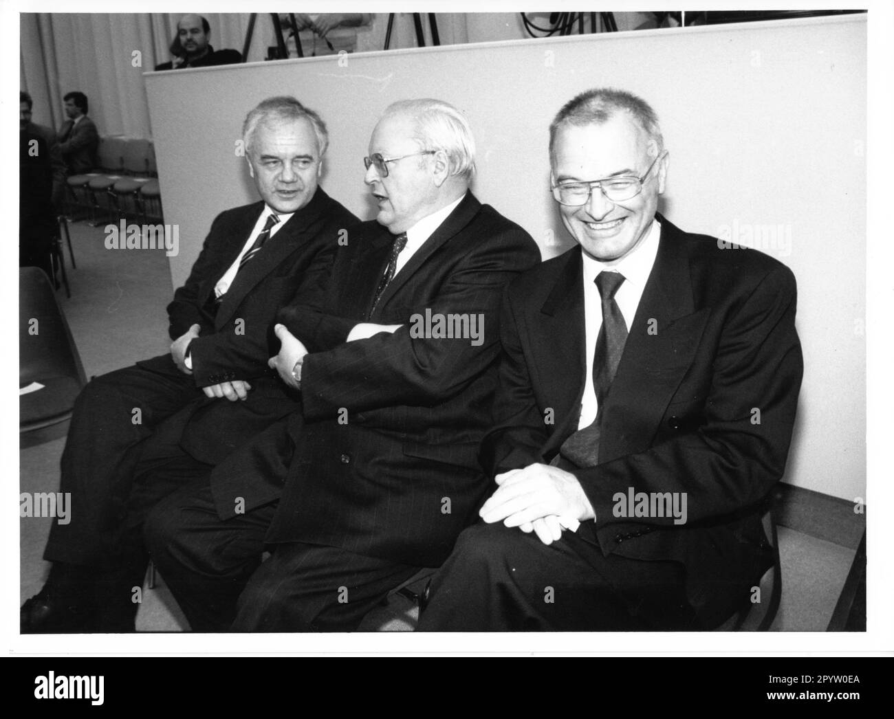 Der künftige Bundespräsident Roman Herzog besucht Potsdam.Manfred Stolpe, Roman Herzog und Herbert Knoblich (f.l.)Foto: MAZ/Bernd Gartenschläger,08.03.1994 [automatisierte Übersetzung] Stockfoto