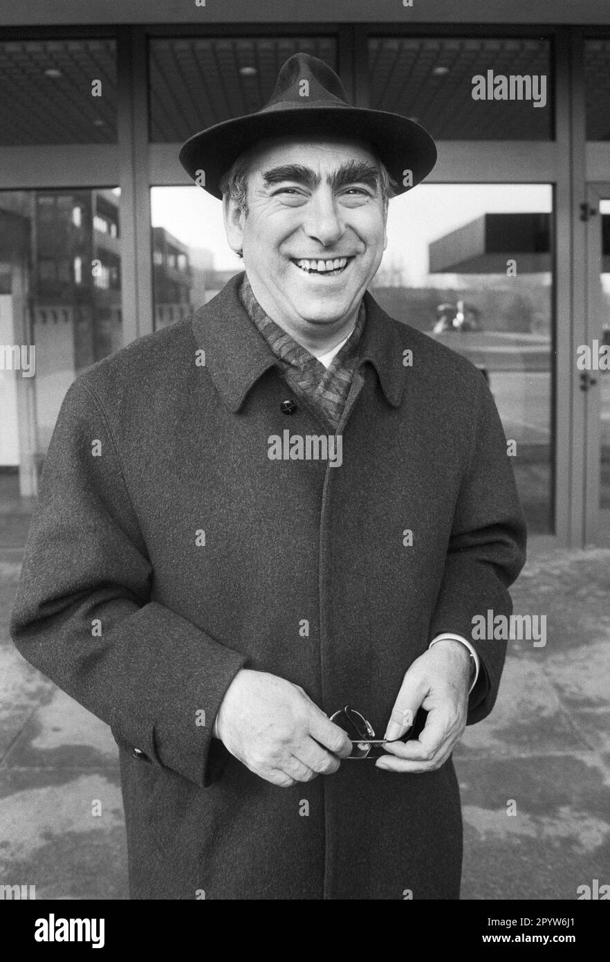Deutschland, Bonn, 28.11.1991. Archiv: 30-40-12 Treffen des Bundeskabinetts Foto: Theo Waigel, Bundesfinanzminister [automatisierte Übersetzung] Stockfoto