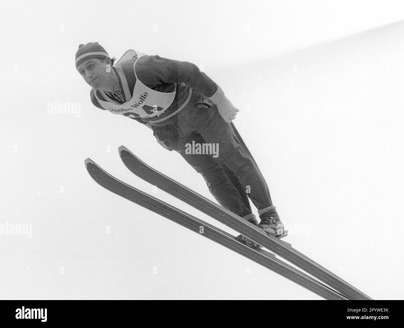 Skispringen: Four Hills Tournament 1959/60 in Garmisch-Partenkirchen auf der 01.01.1960. Joze Langus (Krug) Aktion. [Maschinelle Übersetzung] Stockfoto