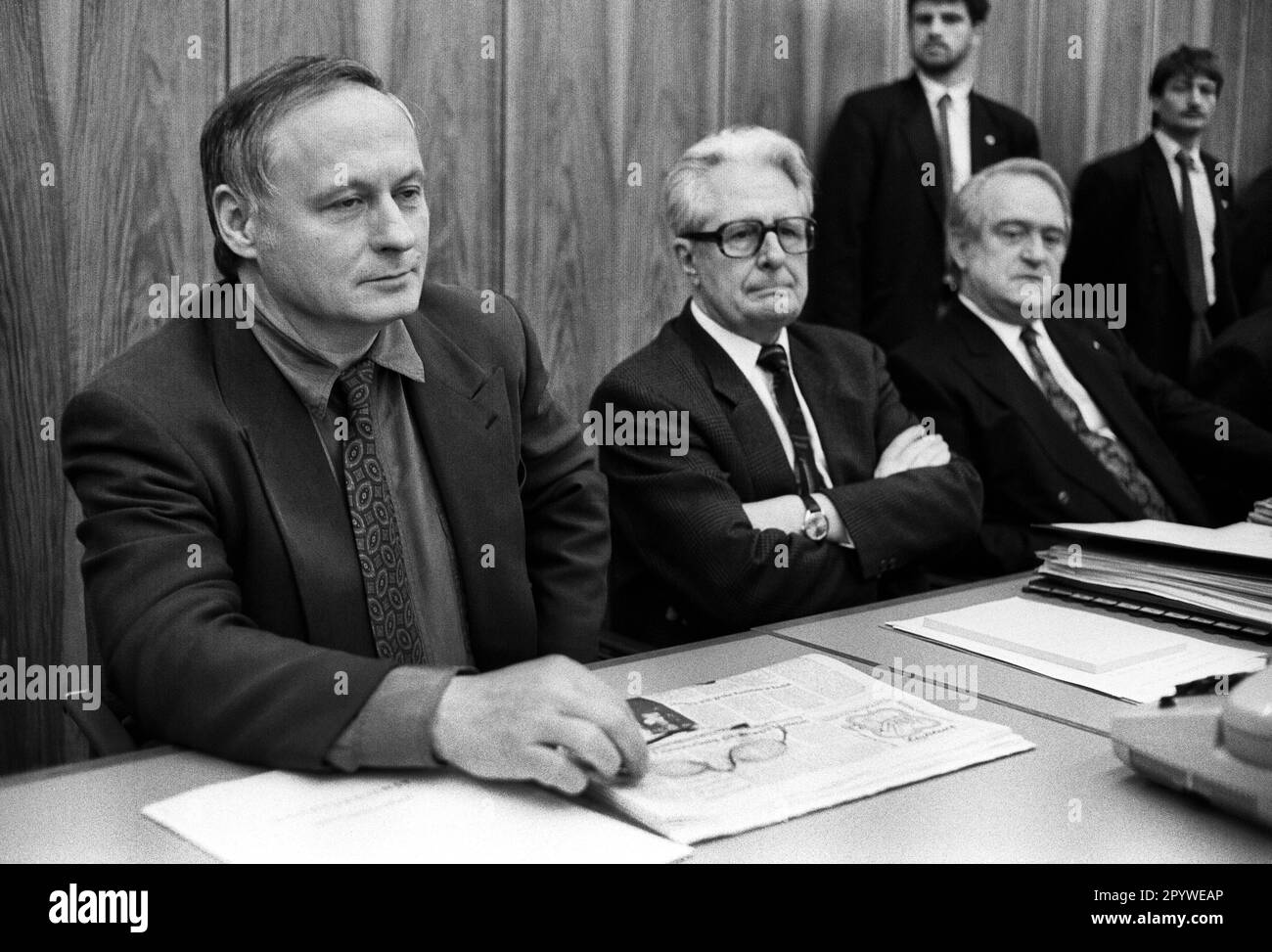 Deutschland, Bonn 03.12.1990. Archiv-Nr.: 23-58-26a SPD parteirat-Tagung Foto: Oskar Lafontaine, Hans-Jochen Vogel und Johannes Rau [automatisierte Übersetzung] Stockfoto