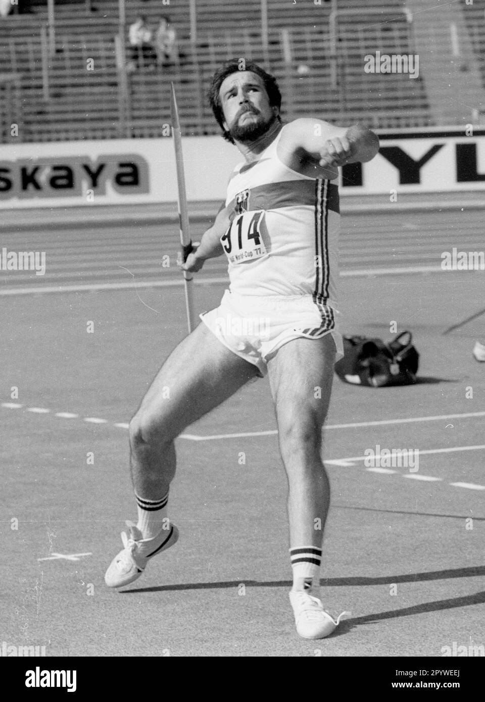 Leichtathletik-Weltmeisterschaft 1977 in Düsseldorf. Michael Wessing (FRG/Speerwurf) Aktion. 04.09.1977. [Automatisierte Übersetzung] Stockfoto