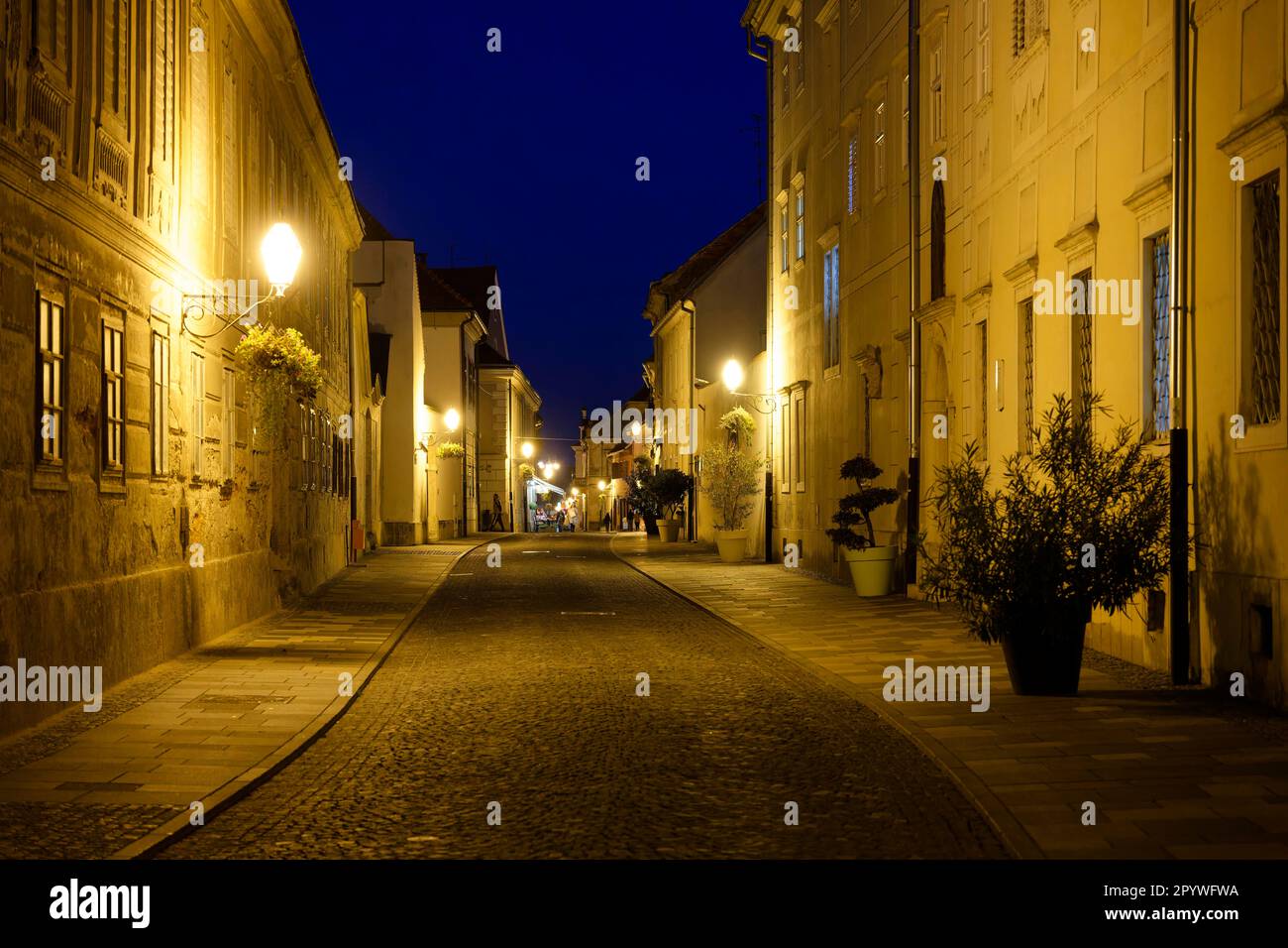 Nachtaufnahme: Ulica Janka Draskovica, Varazdin, Varazdinska Stockfoto