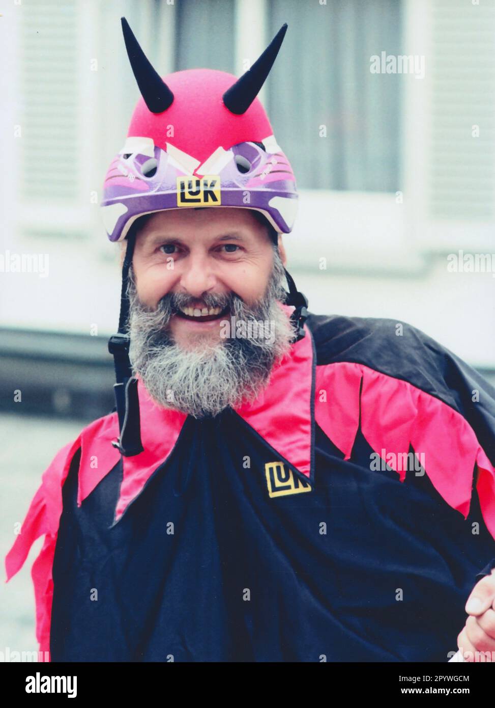 Dieter (Didi) Senft bei der Cycling-Pair-Zeitprüfung. Er ist auch als Tour Devil bekannt und kann bei vielen internationalen Straßenradrennen gesehen werden. [Maschinelle Übersetzung] Stockfoto