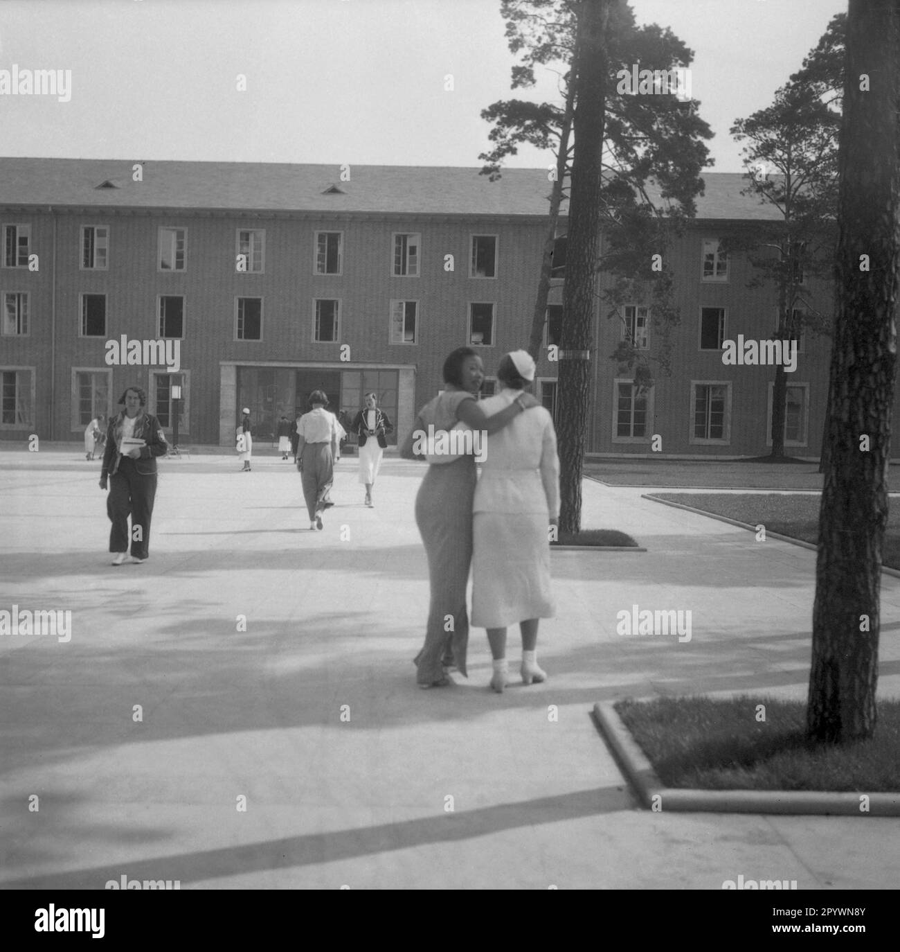 Gastgeberin und Verm. Japanische Delegierte während der Olympischen Sommerspiele auf dem Deutschen Olympischen Sportforum im Olympiapark. [Maschinelle Übersetzung] Stockfoto