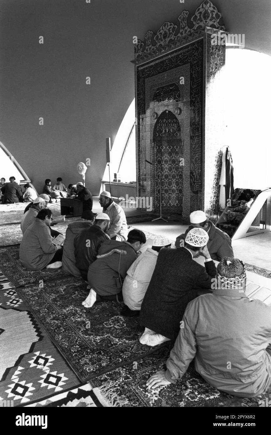 Das islamische Zentrum in München Freimann wurde 1973 eröffnet und ist Wohnsitz der islamischen Gemeinschaft in Deutschland. Stockfoto