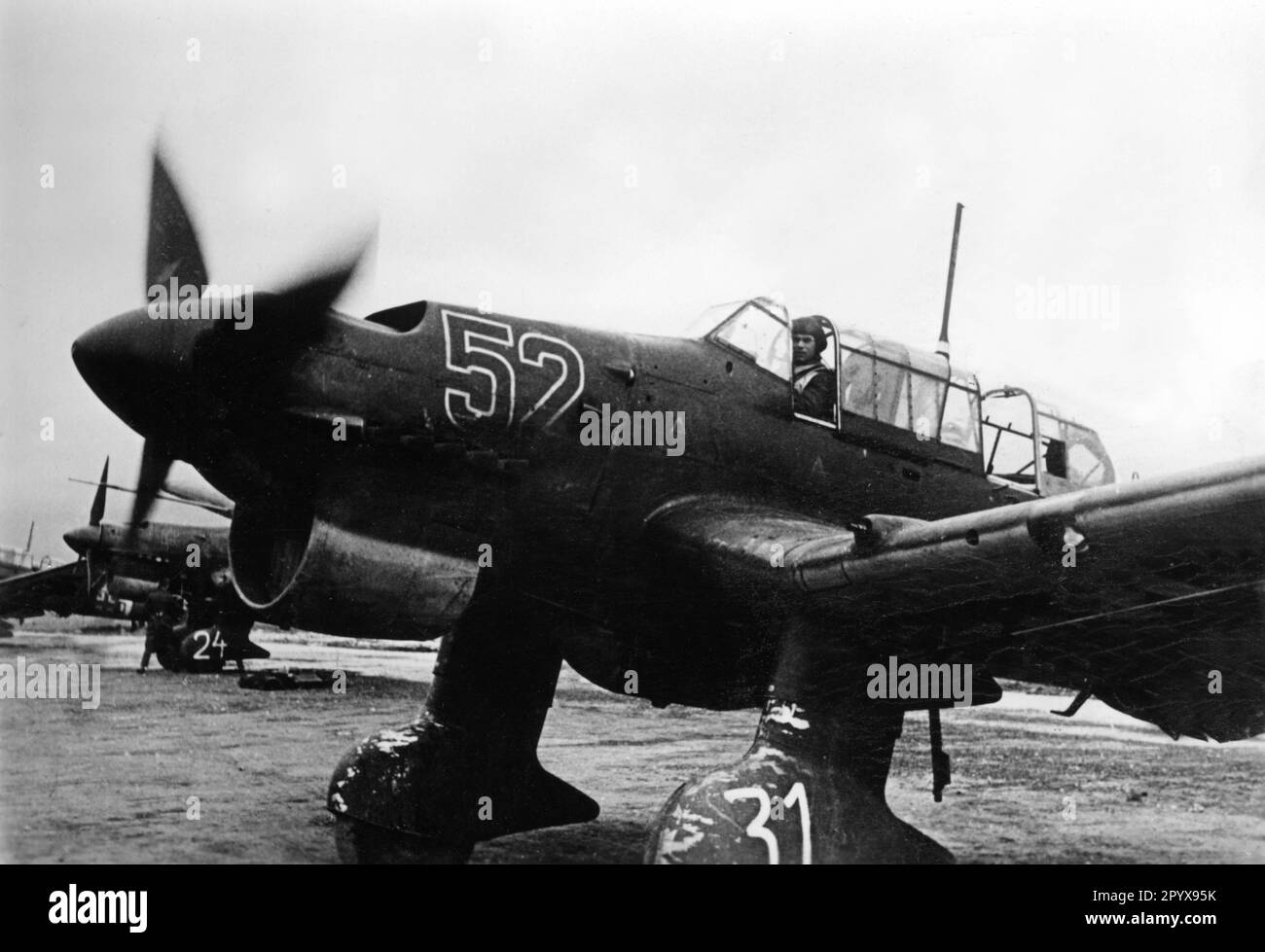 Junkers Ju 87 von der Deutschen Luftwaffe, bevor sie zu einer Mission gegen Britisches Malta abheben. Foto: Wiesner. [Maschinelle Übersetzung] Stockfoto