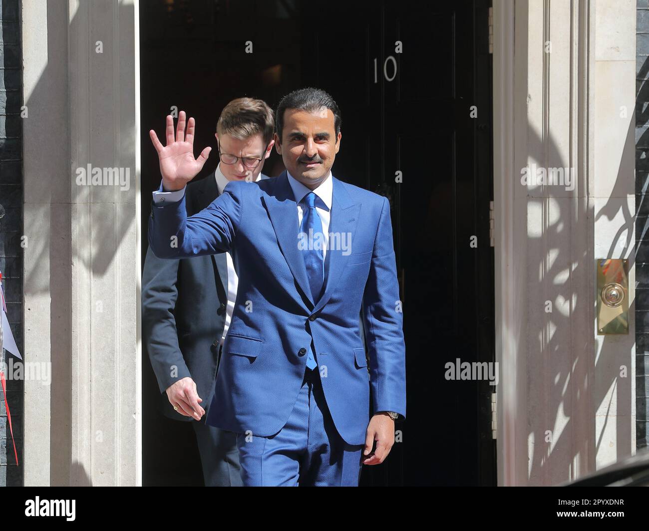 London, Großbritannien. 5. Mai 2023. Scheich Tamim bin Hamad Al Thani, Emir von Katar, besucht Downing Street Nr. 10. Kredit: Uwe Deffner/Alamy Live News Stockfoto