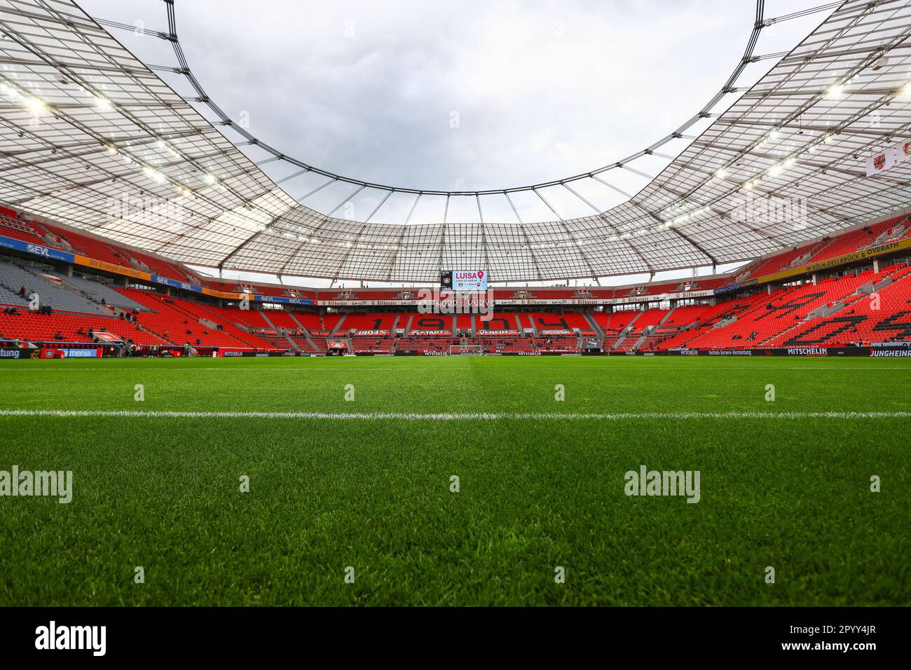 Leverkusen, Deutschland, 05.05.2023: Bayer 04 Leverkusen v. 1. FC Köln, Fußball, 1. Bundesliga, Spieltag 31, Staffel 2022/2023, 31.03.2023 die BayArena, Leverkusen DFL-VORSCHRIFTEN VERBIETEN DIE VERWENDUNG VON FOTOS ALS BILDSEQUENZEN UND/ODER QUASI-VIDEO. Kredit: NewsNRW / Alamy Live News Stockfoto