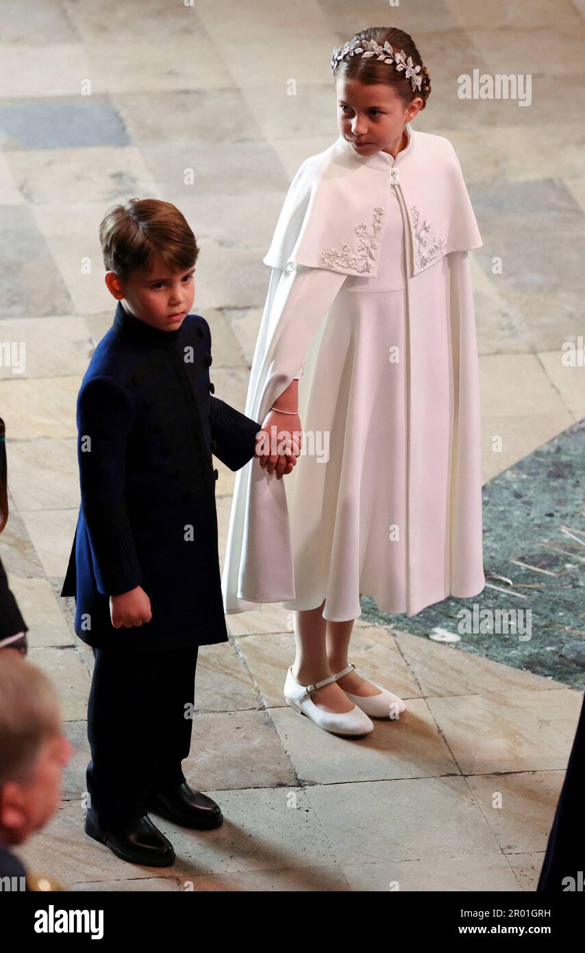 Prinz George und Prinzessin Charlotte kommen zur Krönung von König Karl III. Und Königin Camilla in Westminster Abbey, London. Foto: Samstag, 6. Mai 2023. Stockfoto