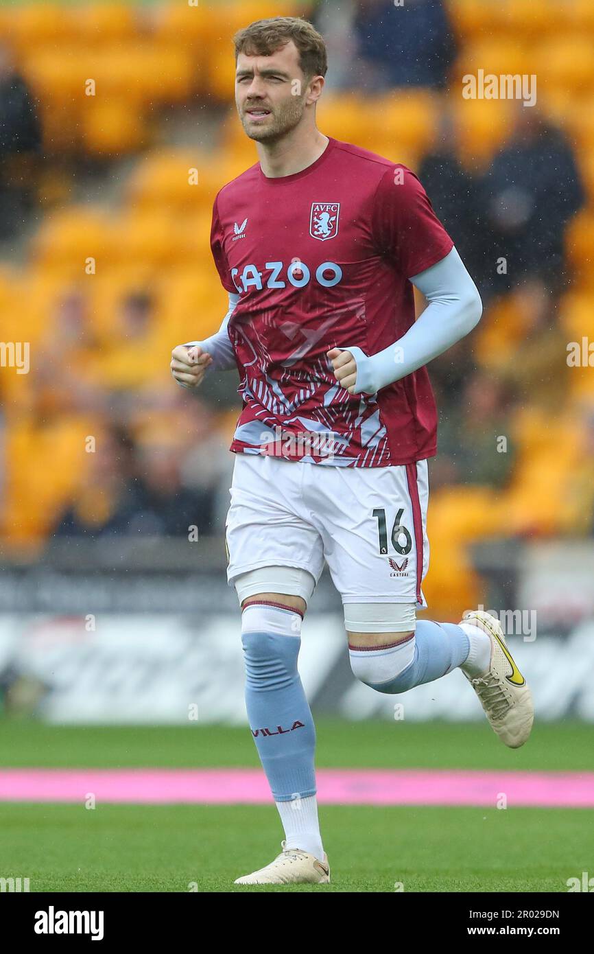 Wolverhampton, Großbritannien. 06. Mai 2023. Calum Chambers #16 of Aston Villa während der Vorbereitungsphase vor dem Premier League-Spiel Wolverhampton Wanderers vs Aston Villa at Molineux, Wolverhampton, Großbritannien, 6. Mai 2023 (Foto von Gareth Evans/News Images) in Wolverhampton, Großbritannien, am 5./6. Mai 2023. (Foto: Gareth Evans/News Images/Sipa USA) Guthaben: SIPA USA/Alamy Live News Stockfoto