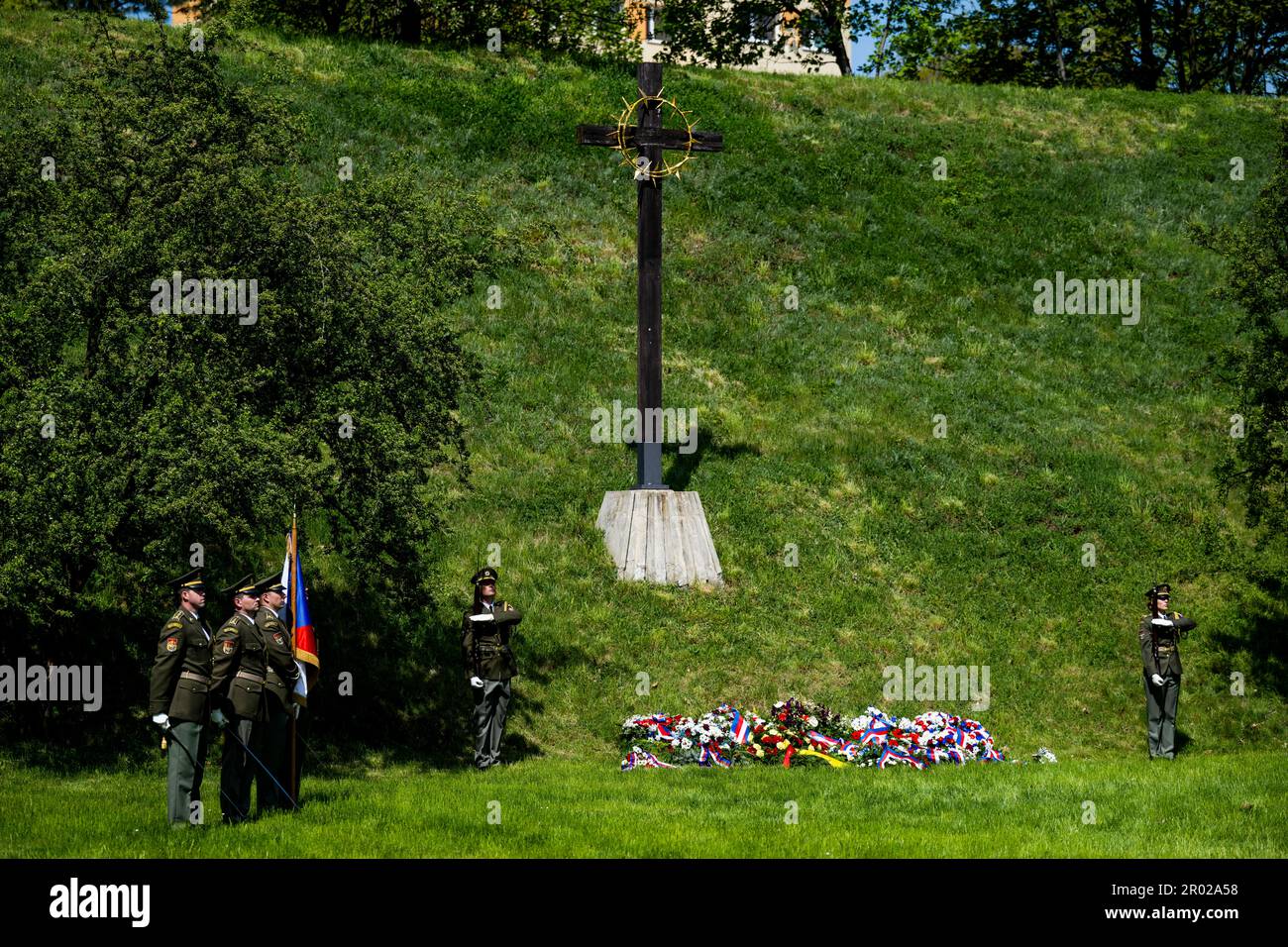 Opfer des heydrich terrors -Fotos und -Bildmaterial in hoher Auflösung ...