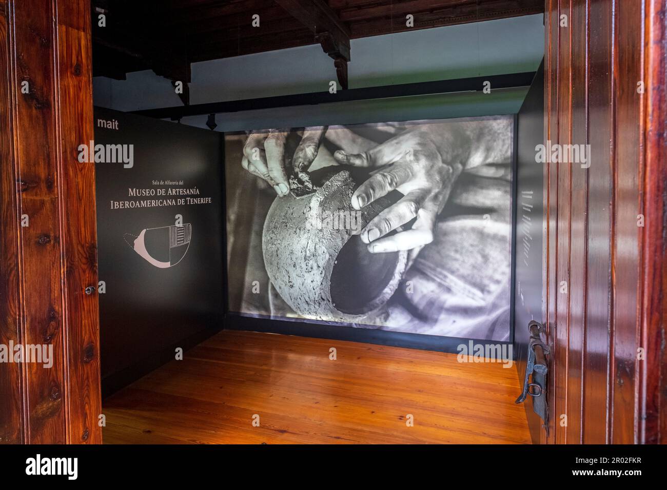 Diaplay auf traditioneller Keramik im Museo de Artesanía Iberoamericana de Tenerife, La Orotava, Kanarische Inseln, Spanien Stockfoto