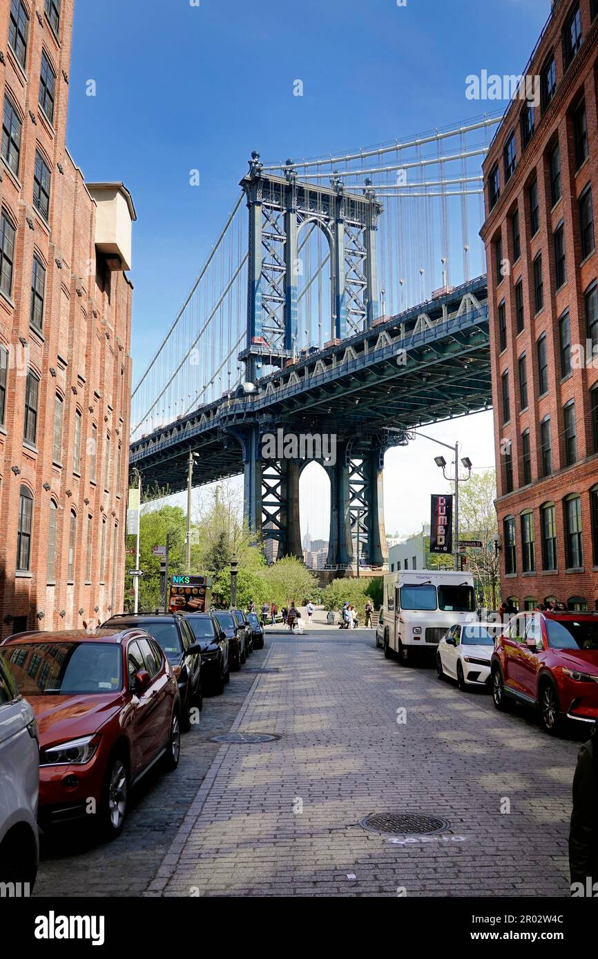 Blick auf die berühmte Manhattan Bridge von der Washington Street Stockfoto