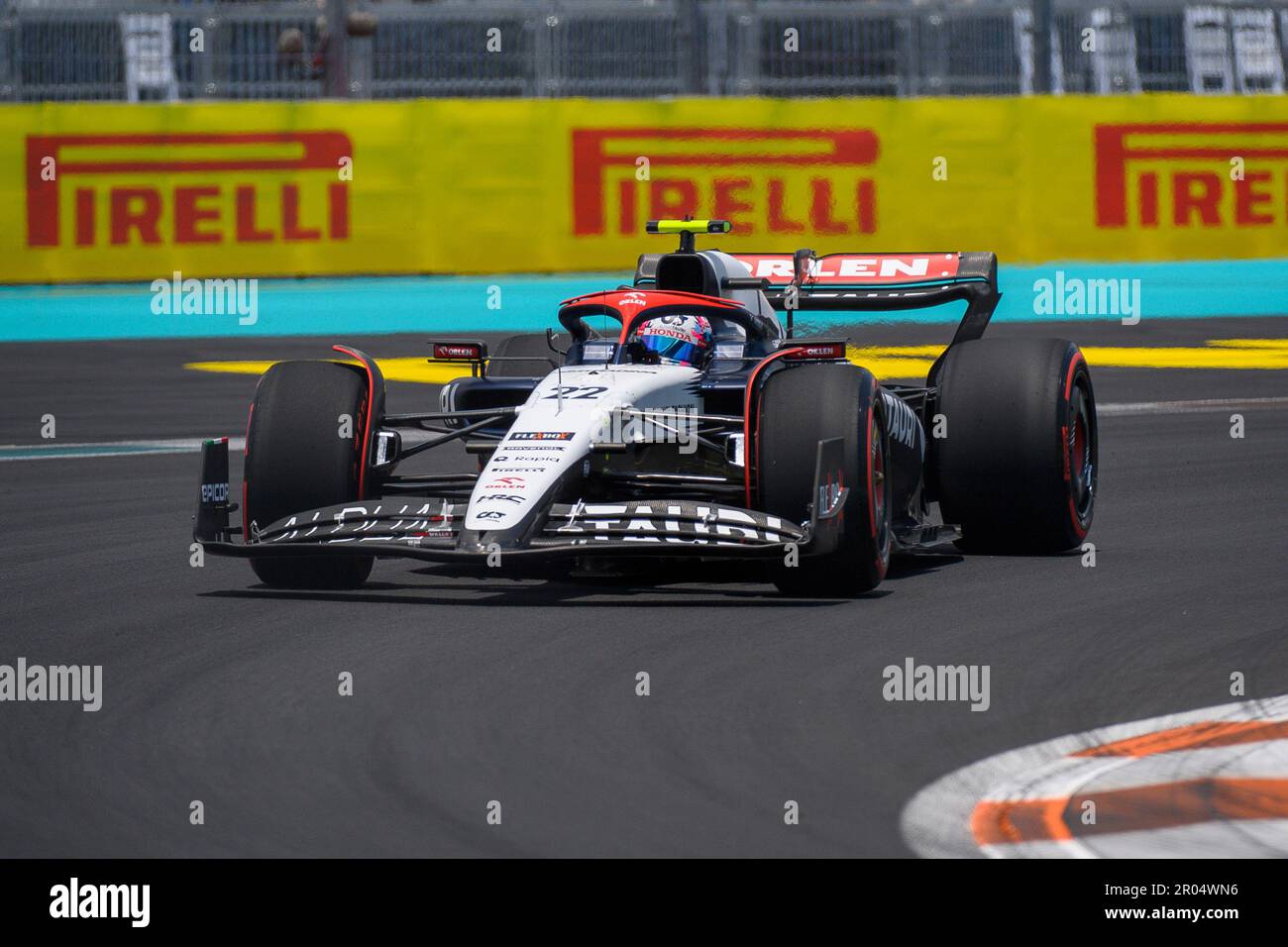 6. Mai 2023: Miami International Autodrome, Miami Gardens, Florida, USA: Formel 1 Crypto.com Miami Grand Prix 2023: Qualifikationstag: Yuki Tsunoda Fahrt mit dem Auto Nummer 22 Scuderia AlphaTauri auf der Rennstrecke während der FP3. Sitzung Stockfoto