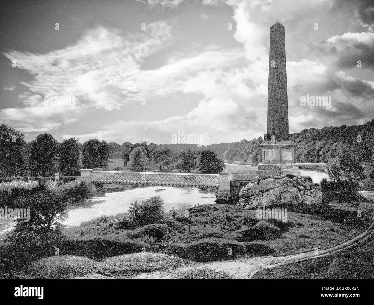 Ein Blick aus dem späten 19. Jahrhundert auf den Boyne Obelisk, auch bekannt als König Wilhelms Obelisk. Errichtet, um William von Oranges Sieg über König James II. Bei der Schlacht um die Boyne im Jahr 1690 zu gedenken, und befand sich in Oldbridge, in der Nähe von Drogheda in County Louth, Irland, an der Stelle, an der Williams Streitkräfte den Fluss Boyne überquerten, um James' Streitkräfte anzugreifen. Der Obelisk stand bis zum 31. Mai 1923, als er kurz nach dem Ende des irischen Bürgerkriegs zerstört wurde. Stockfoto