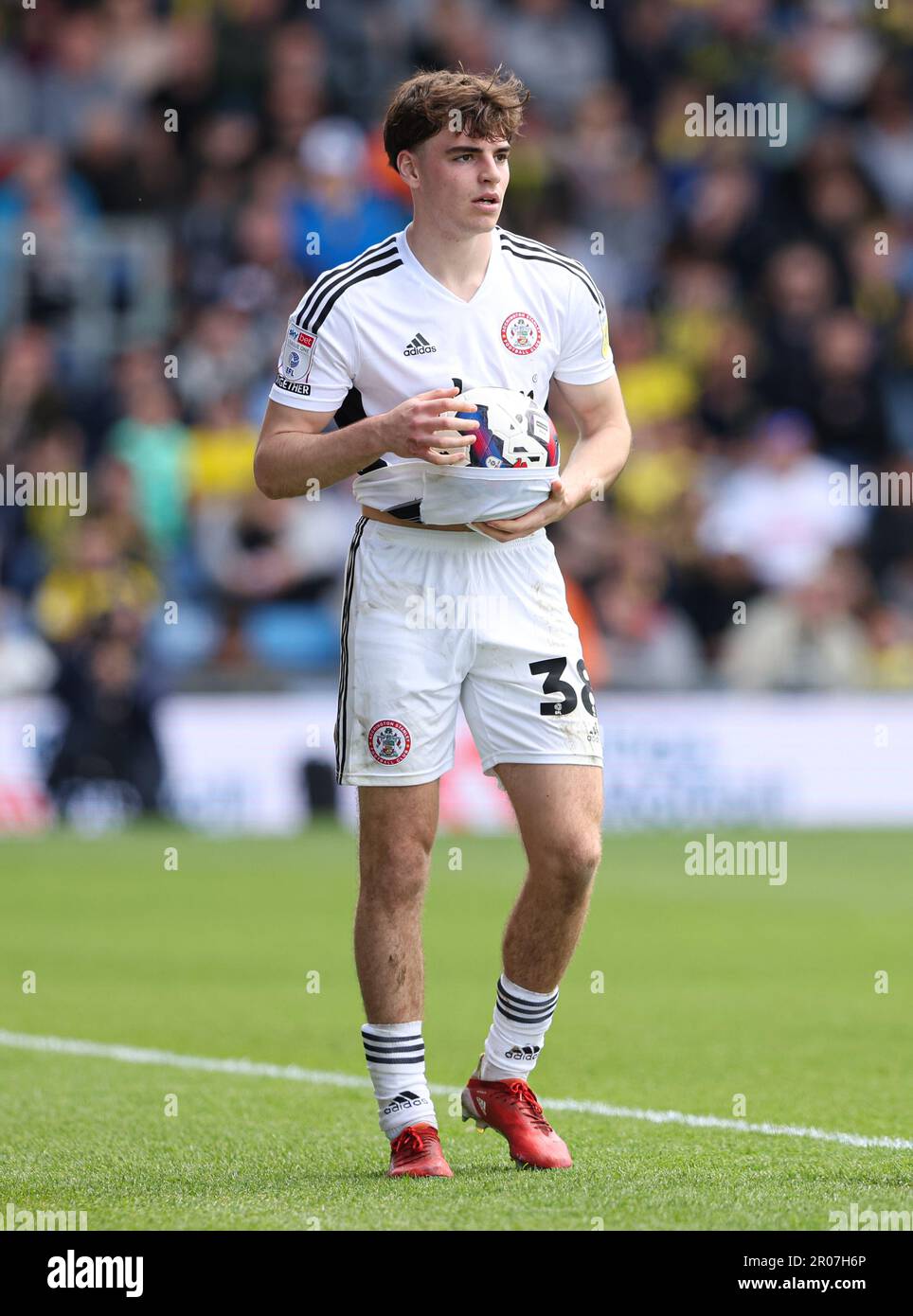 Accrington Stanleys Connor O'Brien in Aktion während des Spiels Sky Bet League One im Kassam Stadium, Oxford. Foto: Sonntag, 7. Mai 2023. Stockfoto