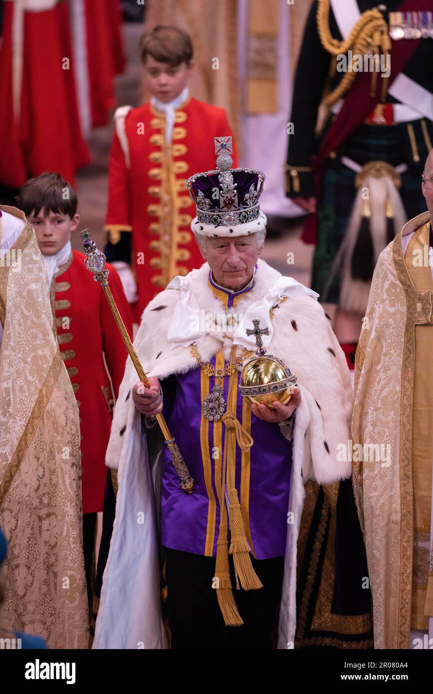 FOTO: JEFF GILBERT 06. Mai 2023. Der König und die Gemahlin verlassen Westminster Abbey. Charles und Camilla verlassen die Abtei durch die Great West Door Stockfoto