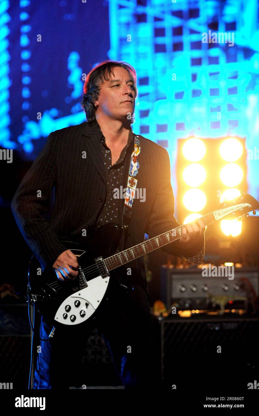 Mailand Italien 2008-03-18 : Peter Buck Gitarrist von REM während des Konzerts im Rolling Stones Club Stockfoto