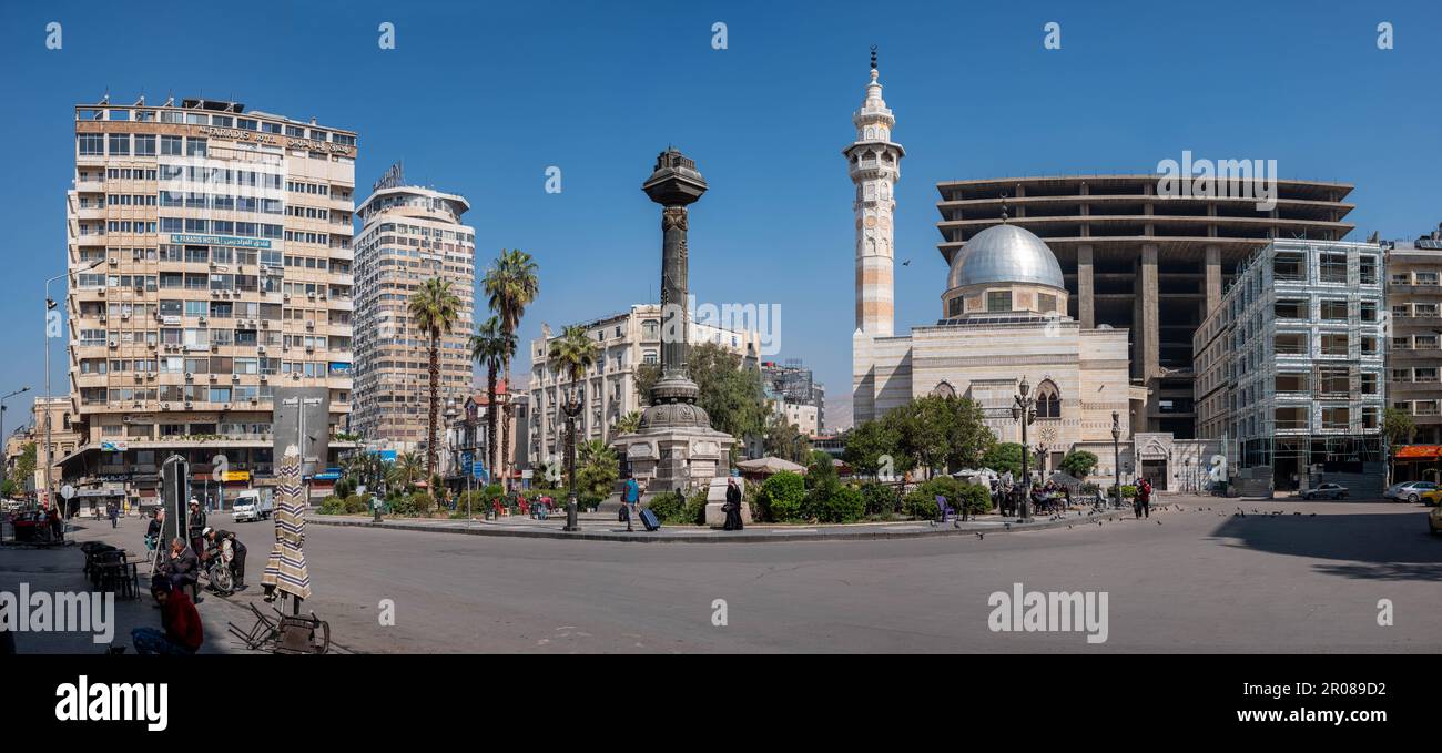 Damaskus, Syrien - Mai 2023: Öffentlicher Platz (Al-Marjeh-Platz), Straßenszene im Stadtzentrum von Damaskus Stockfoto