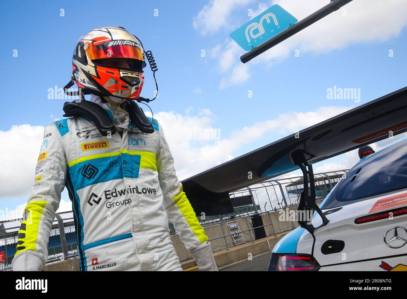 RAM Racing Mercedes-AMG GT3 Fahrer Raffaele Marciello während Runde 3 der British GT Championship von Intelligent Money auf der Silverstone Circuit in Northamptonshire. 07. Mai 2023 Foto: Jurek Biegus. Nur redaktionelle Verwendung, Lizenz für kommerzielle Verwendung erforderlich. Stockfoto