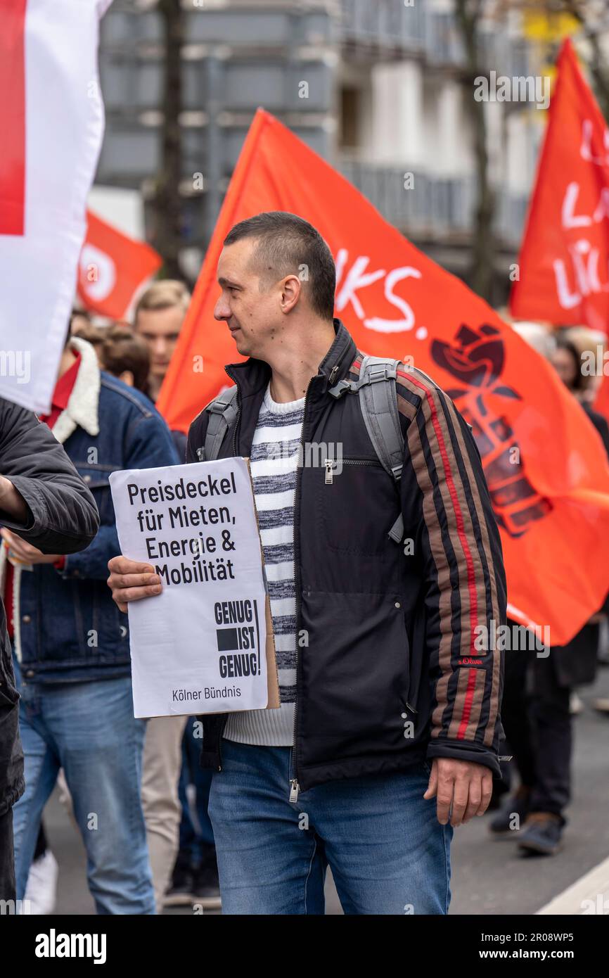 Demonstration der Solidaritätsallianz im Herbst gegen die Folgen der Inflation und der hohen Energiepreise für die Bürger, organisiert von einer Allianz o Stockfoto