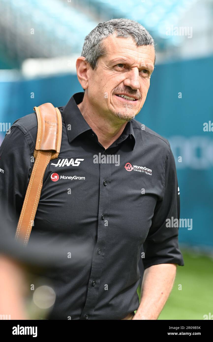 Miami, USA. 07. Mai 2023. MIAMI, Florida, USA 07. Mai 2023; Guenther Steiner, AUT, Teamleiter des Haas F1 Teams, FIA Grand Prix of MIAMI Formula 1 in den Miami Gardens rund um das Dolphins American Football Stadium, F1 in den USA, Renntag, gebührenpflichtiges Bild - Foto: © ATP images/Paolo PEDICELLI (PEDICELLI Paolo/ATP/SPP) Sport Press Photo Credit: SPP Sport Press. Alamy Live News Stockfoto