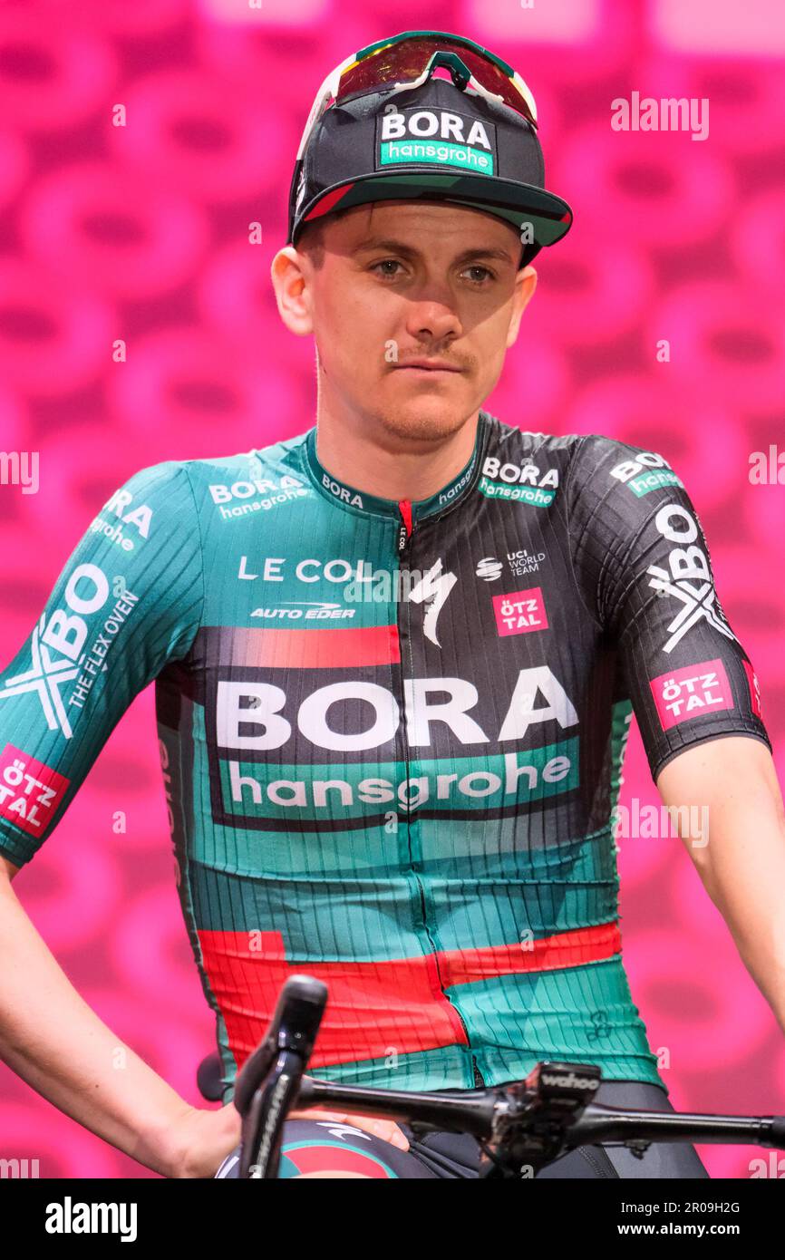 Pescara, Italien. 04. Mai 2023. Patrick Konrad von Österreich - BORA - Hansgrohe, gesehen während des Giro d'Italia 106. 2023. Die offene Zeremonie der Teampräsentation für 106. Giro d'Italia 2023 in Pescara (Italien) (Foto: Davide Di Lalla/SOPA Images/Sipa USA) Kredit: SIPA USA/Alamy Live News Stockfoto