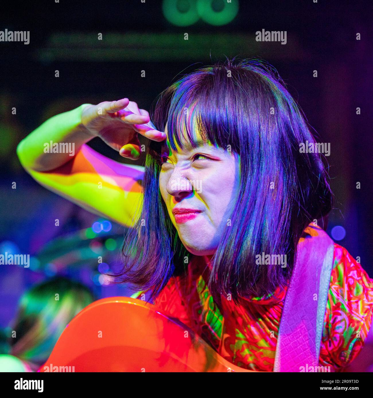 Belfast, Großbritannien. Mai 2023. Die japanische Band Otoboke Beaver spielte die Empire Music Hall im Rahmen des Cathedral Quarter Arts Festivals in Belfast. Die Band besteht aus Accorinrin – Gesang, gelegentliche Rhythmusgitarre (2009–heute), Yoyoshie – Gitarre, Background Vocals (2009–heute), Hiro-chan – Bass, Background Vocals (2013–heute), Kahokiss – Schlagzeug, Background Vocals (2018–heute) Credit: Bonzo/Alamy Live News Stockfoto