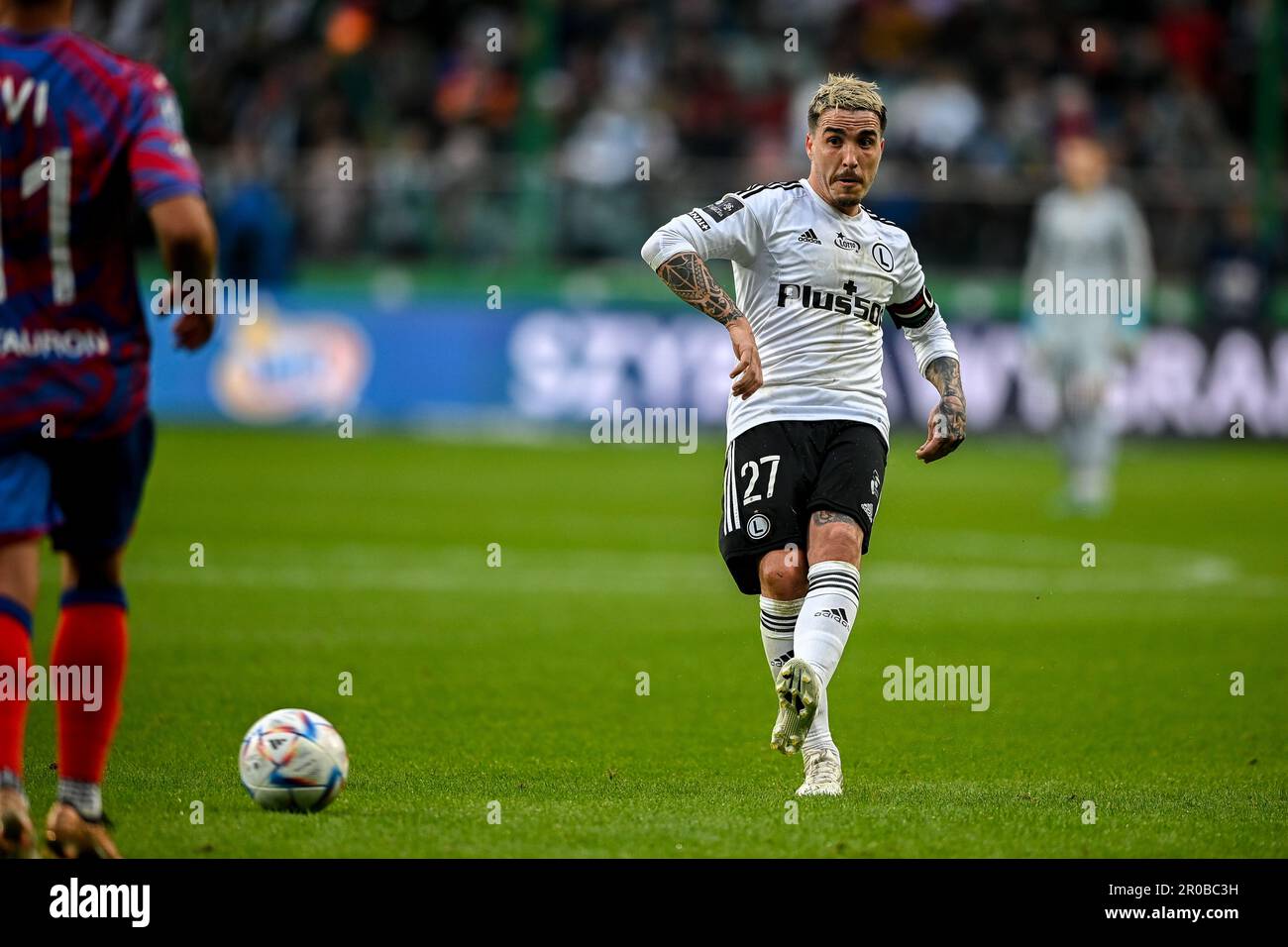 WARSCHAU, POLEN - 1. APRIL 2023: T-Mobile Ekstraklasa Legia Warszawa - Rakow Czestochowa o/p: Josue (Legia) Stockfoto