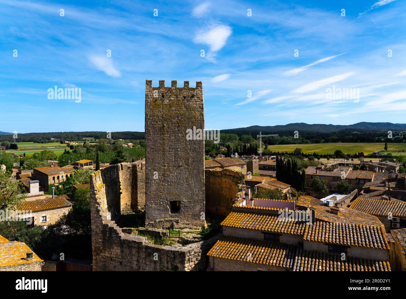 Castell de Peratallada in Forallac, Baix Emporda, Costa Brava, Girona, Katalonien. Die Burg stammt aus dem 11. Jahrhundert. Stockfoto