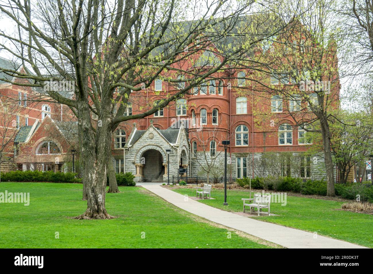 ST. PAUL, MN, USA - 6. MAI 2023: Old Main am Macalester College. Stockfoto