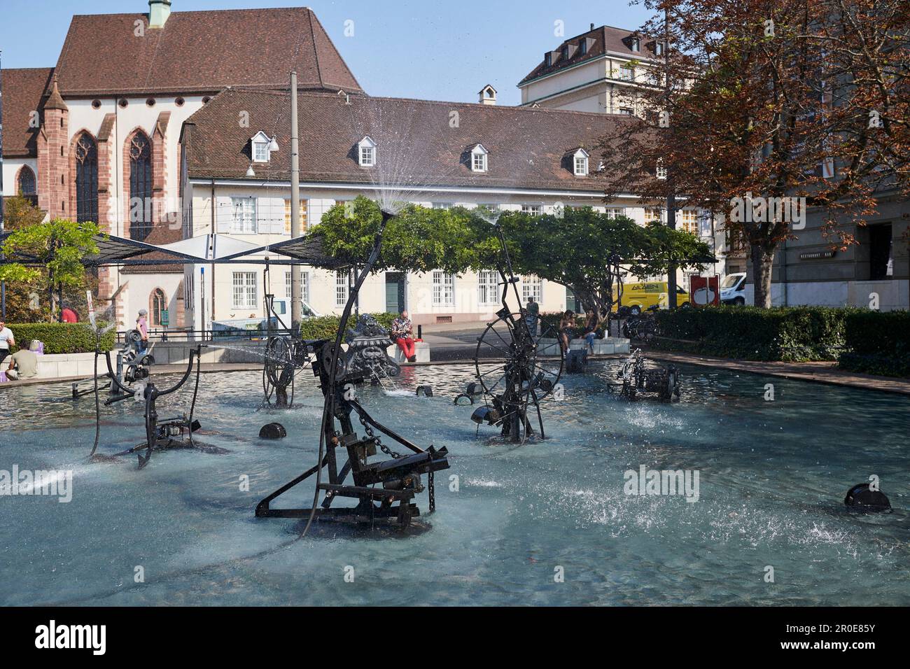 Tinguely Fountain (auch bekannt als Fasnacht Fountain) am Theaterplatz in Basel, Schweiz Stockfoto