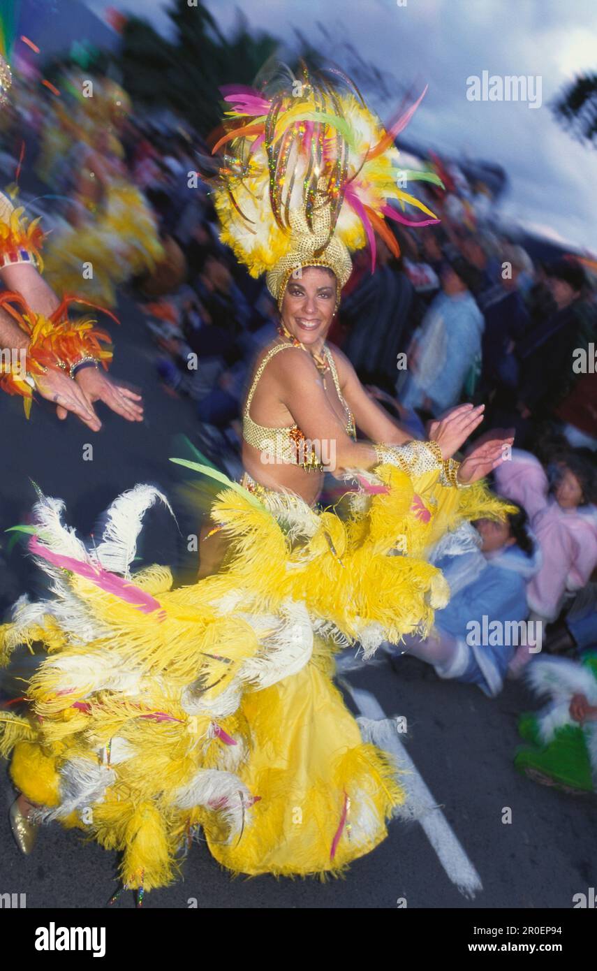 Tänzer, Karnevalsprozession, Santa Cruz de Teneriffa, Teneriffa, Kanarische Inseln, Spanien Stockfoto