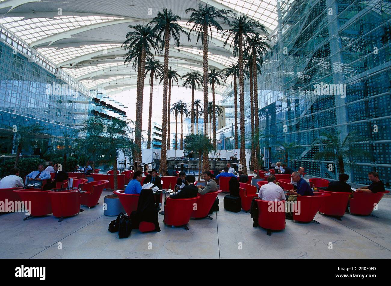 Kempinski Airport München Park Sleep Fly www.alamy.de