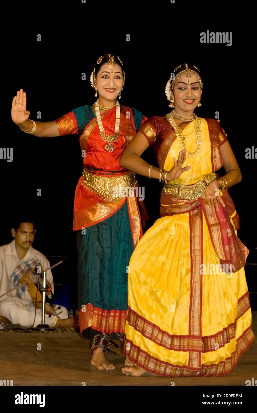 Indien Kerala Kumarakom Backwaters Taj Garden Retreat Hotel Tanz-performance Stockfoto