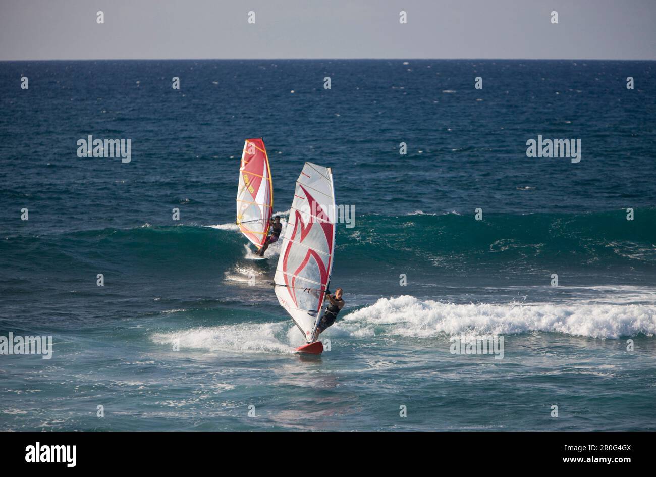 Windsurfer am Hookipa Beach, Maui, Hawaii, USA Stockfoto