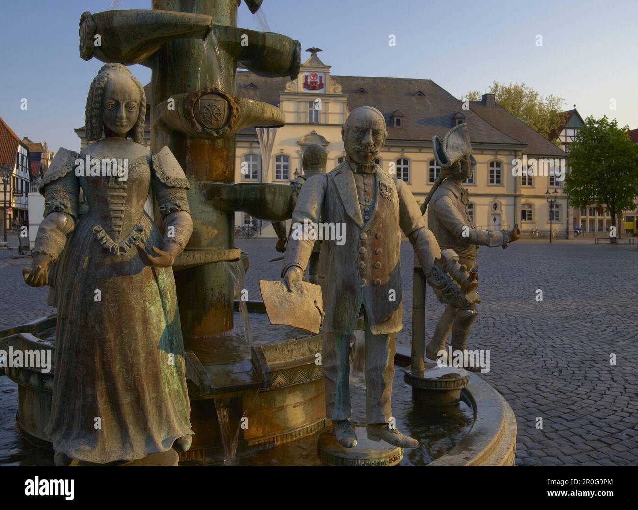 Brunnen in der Nähe des Rathauses, Lippstadt, Nordrhein-Westfalen, Deutschland Stockfoto
