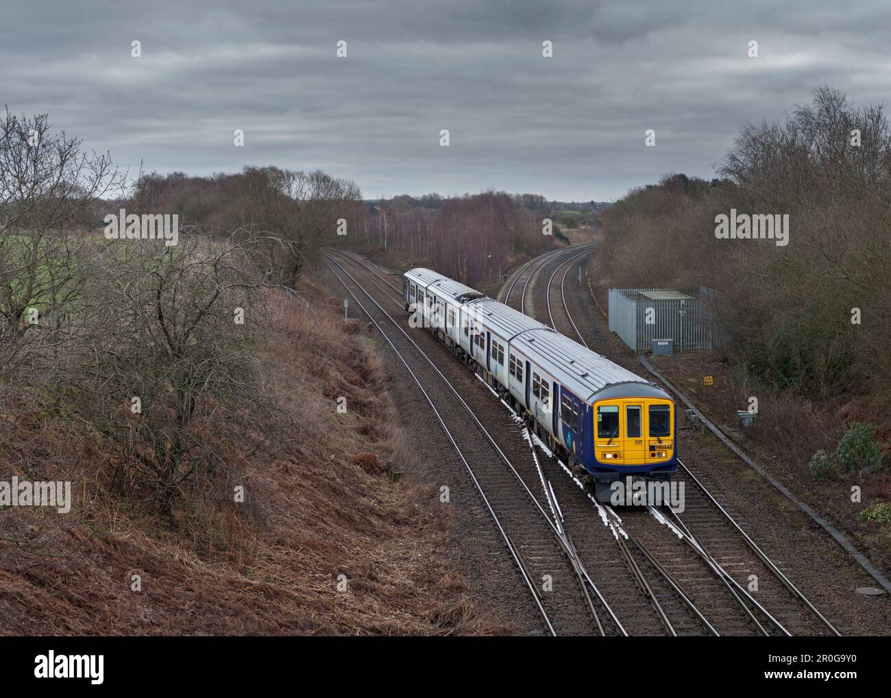 Northern Rail Klasse 769 Flex Bi Mode Zug 769448 vorbei an Crow Nest Junction (Hindley) bei Dieselbetrieb Stockfoto