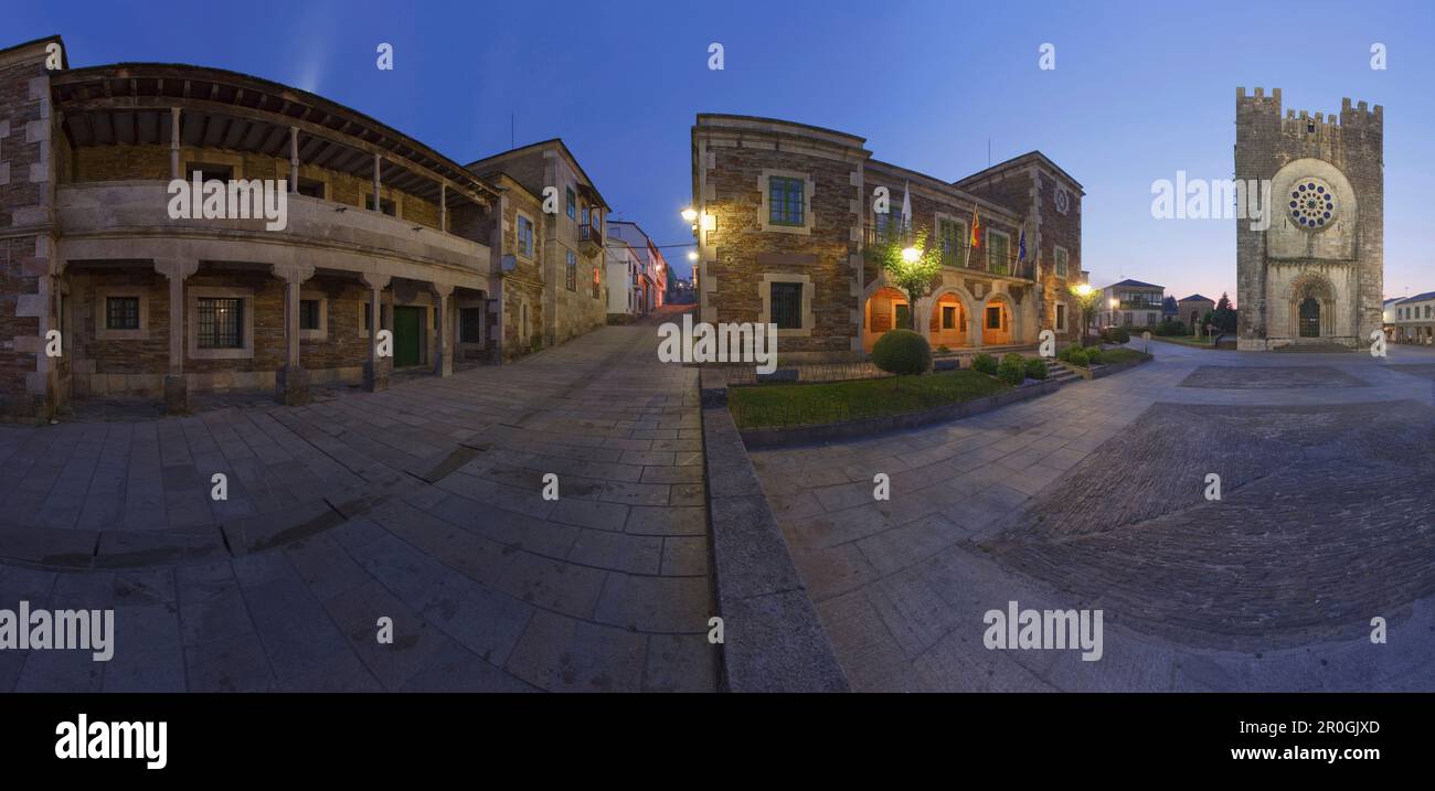 Kirche Iglesia de San Nicolas, Plaza Mayor, Portomarin, Galicien, Spanien Stockfoto