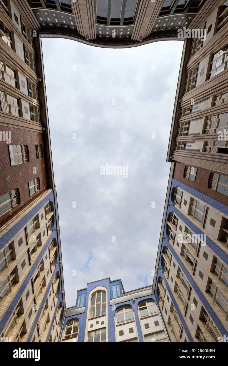 Hackescher Hofe, Low Angle View, Mitte, Berlin, Deutschland Stockfoto